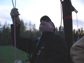 Huippuventtiili 
 avataan