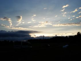 Aurinko laskee