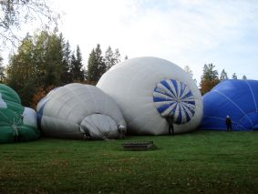 Neljä palloa